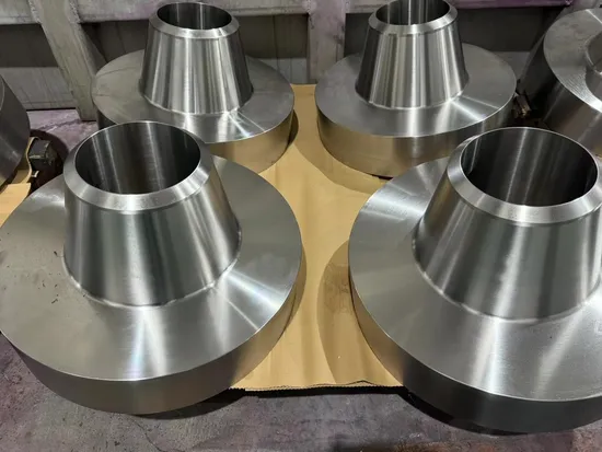 ASME B16.5 B16.47 En1092 Cl150 Cl300 Cl1500 A105 Steel Pipe Flanges